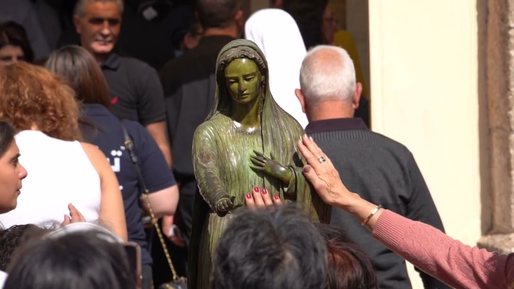Fête de Notre-Dame de Palestine, l'encens des prières s'élève de Deir Rafat