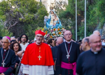 Ascending in prayer: The Procession of Our Lady of Mount Carmel in Haifa